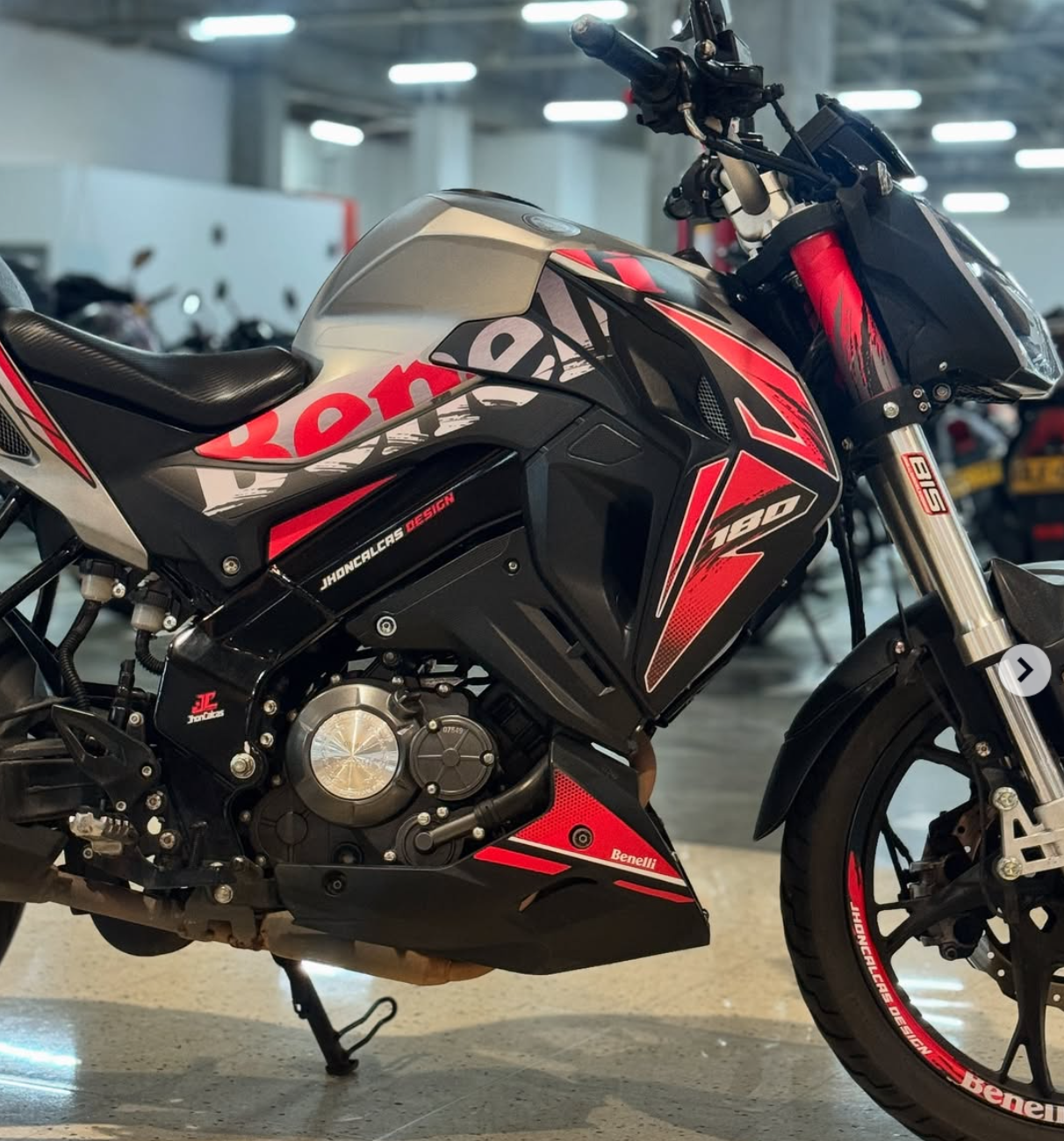 KIT PERSONALIZADO BENELLI 180S