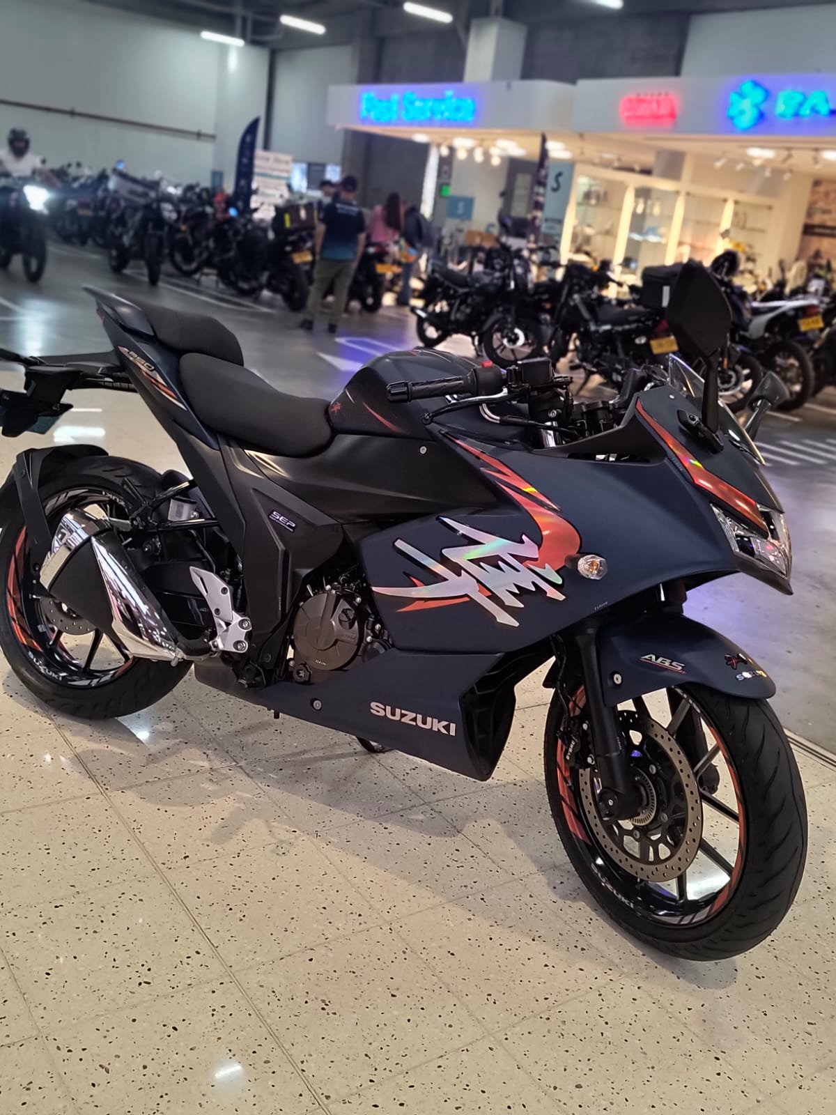 CALCAS GIXXER 250 SF HAYABUSA