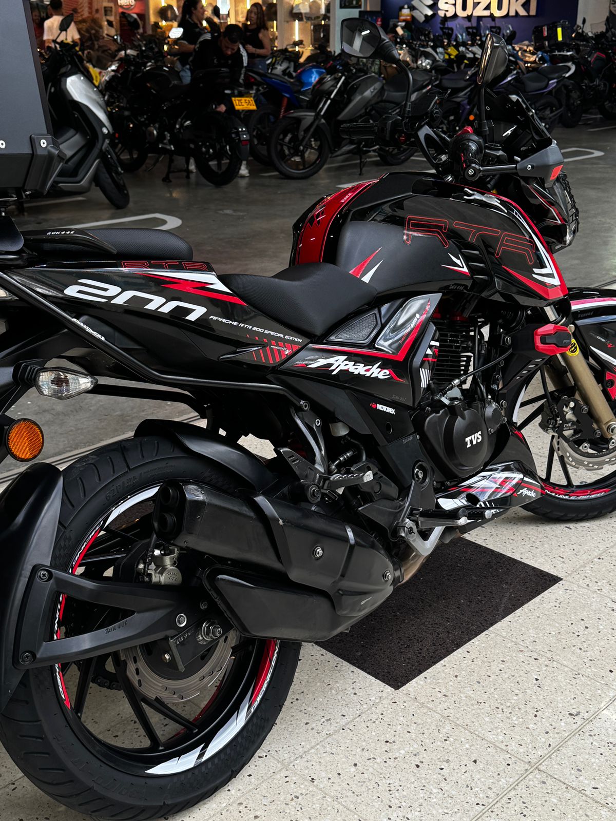 PERSONALIZADO APACHE 4V REF 002