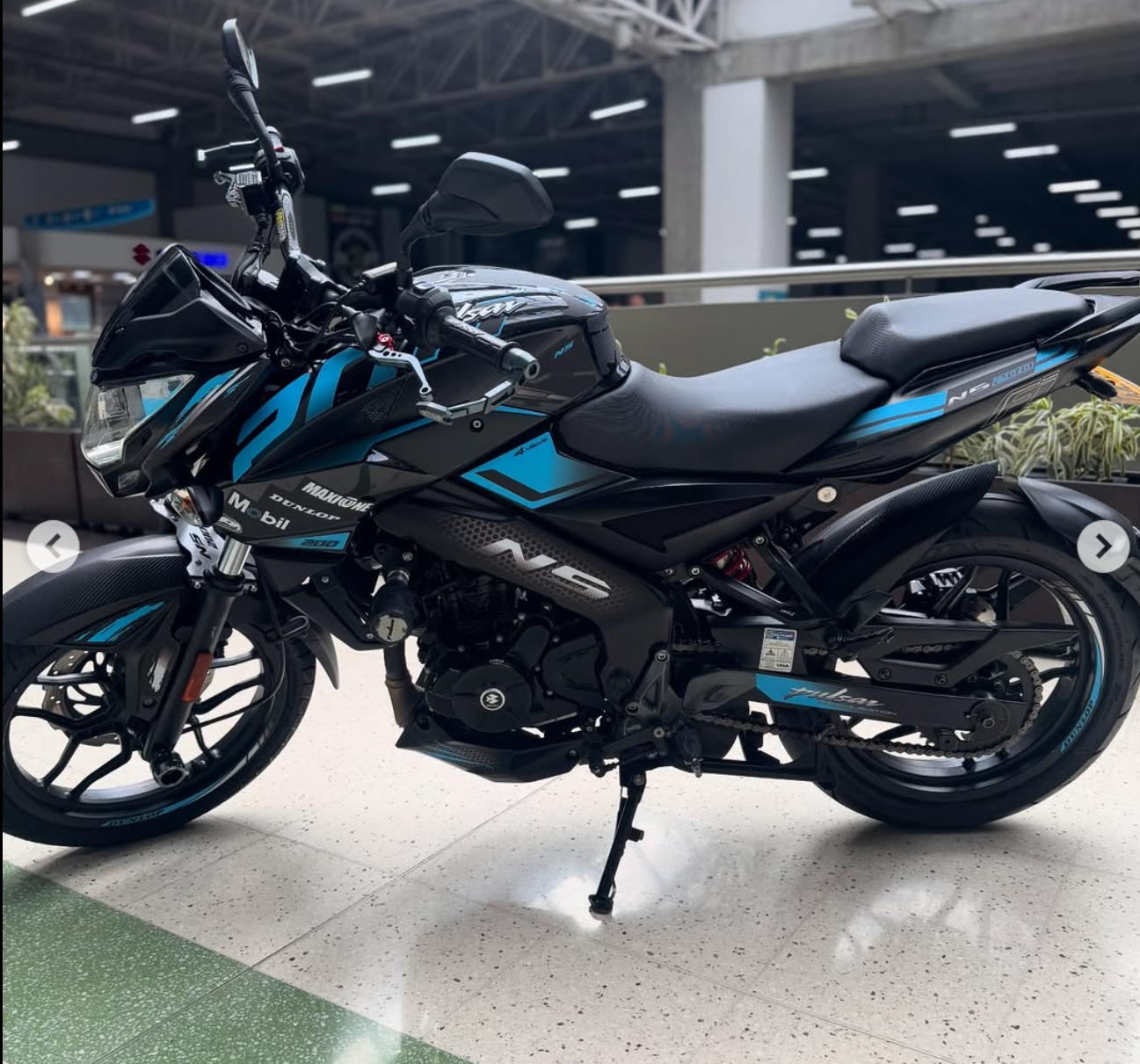 CALCAS PULSAR NS 200