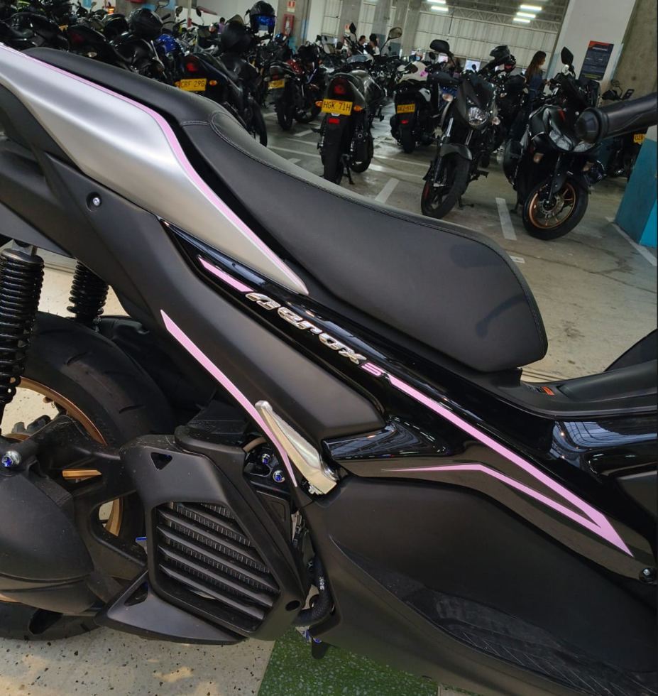CALCAS PERSONALIZADAS AEROX REF 002