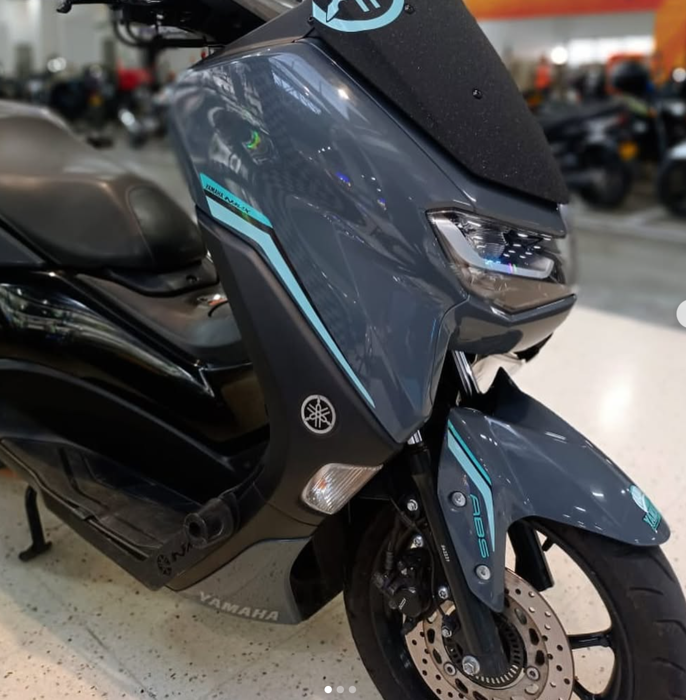 CALCAS NMAX REF 001 MOTO OSCURA