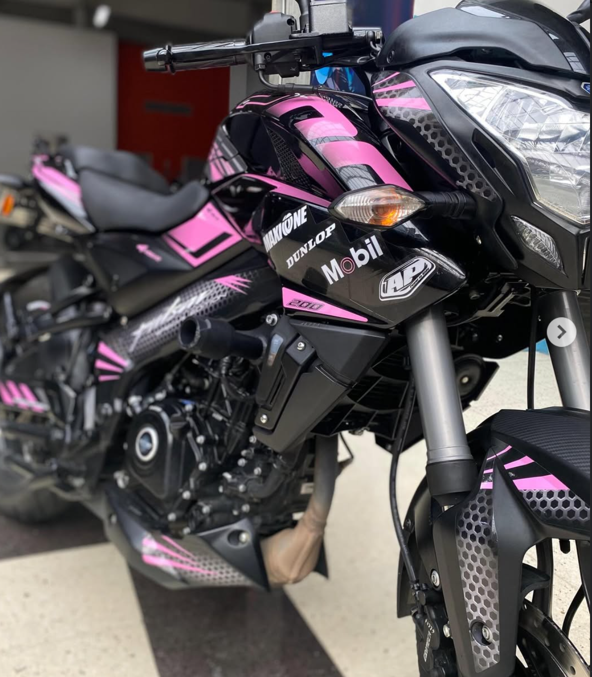 PERSONALIZADO NAKED PULSAR NS 200