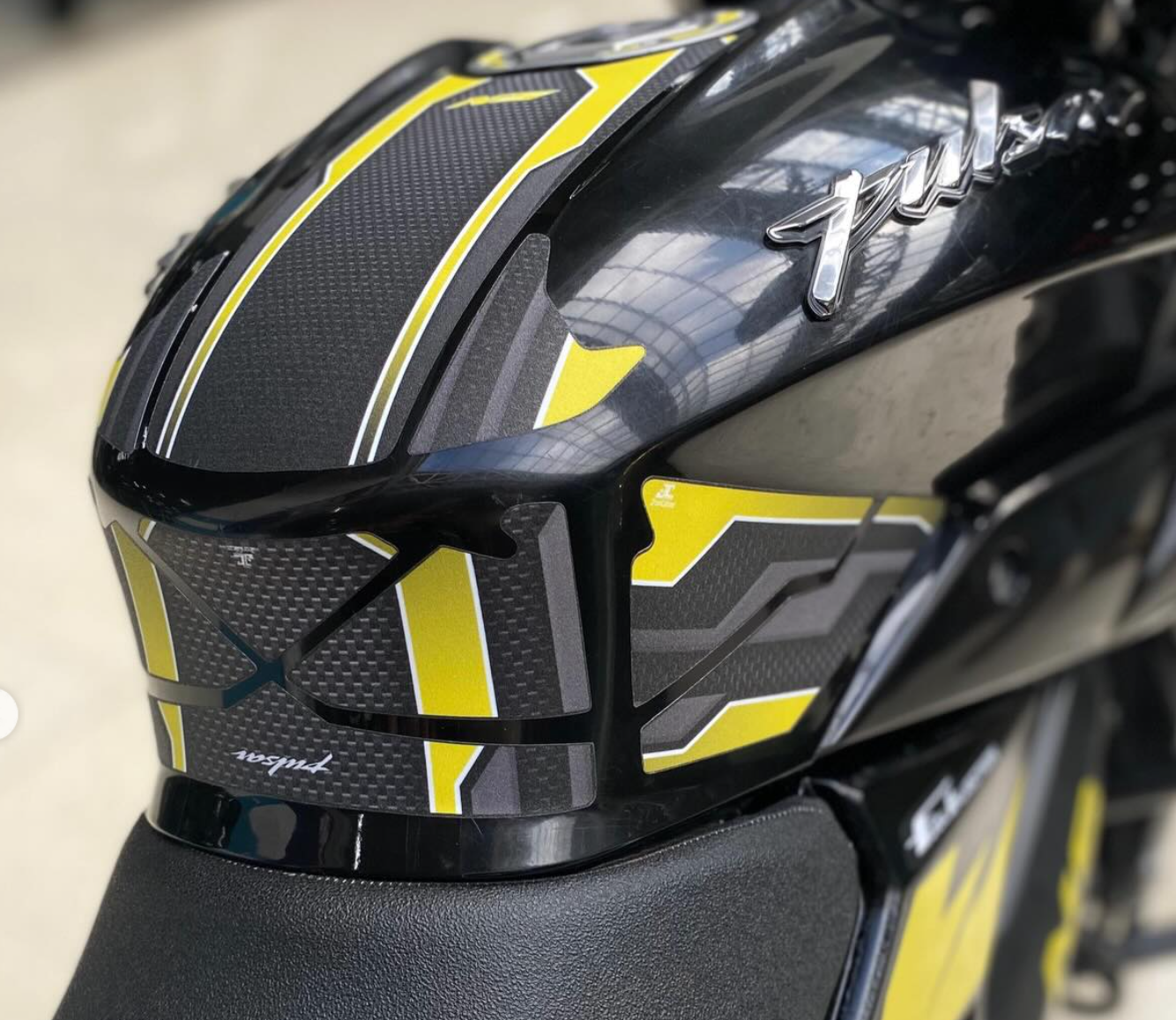 PROTECTOR PULSAR NS REF 003