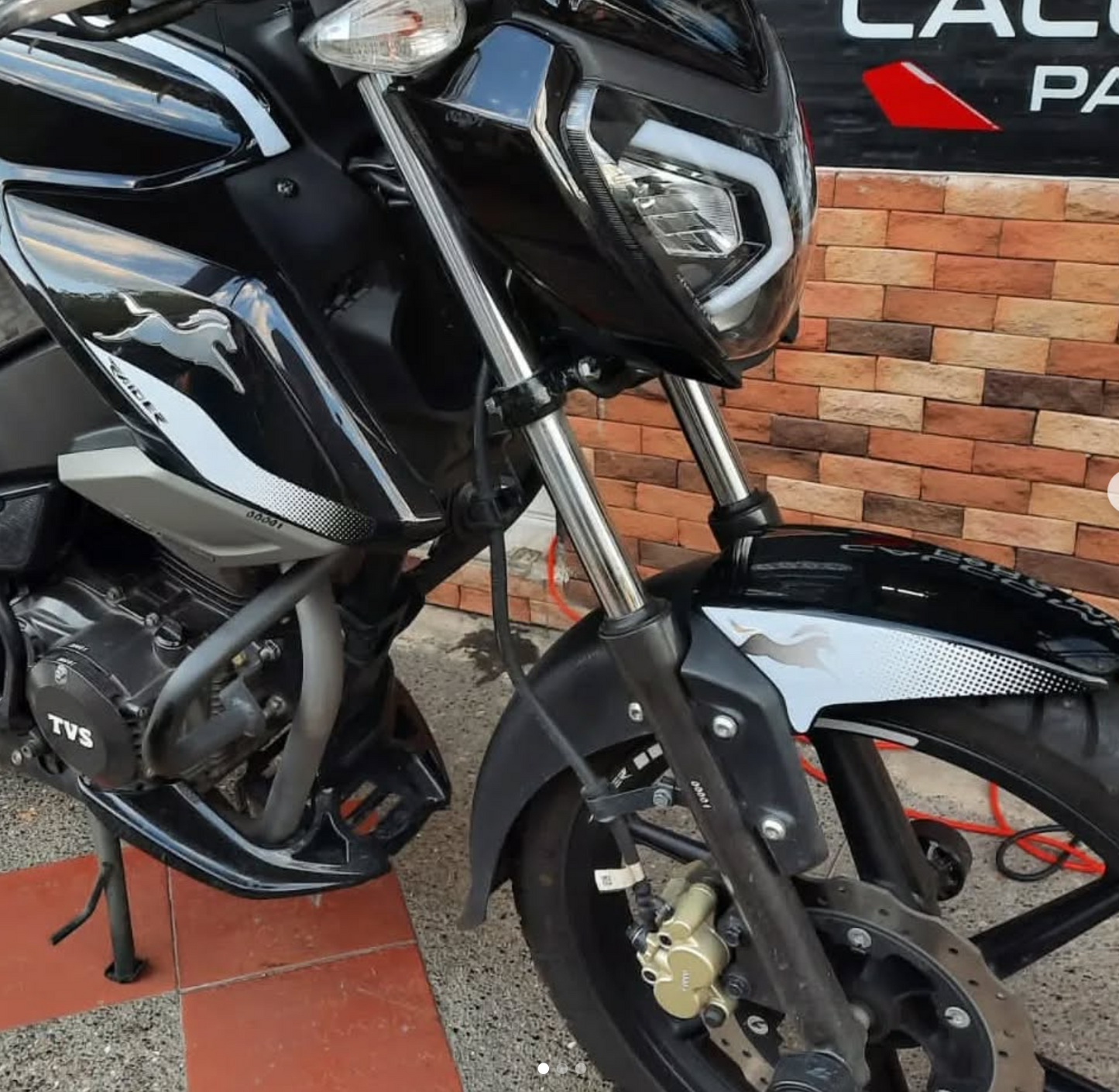 CALCAS RAIDER CON RINES