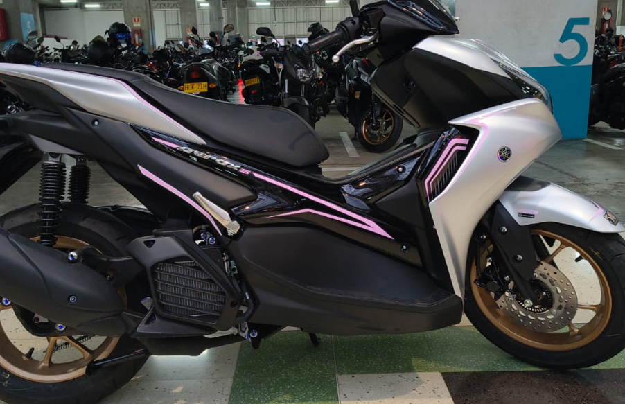 CALCAS PERSONALIZADAS AEROX REF 002