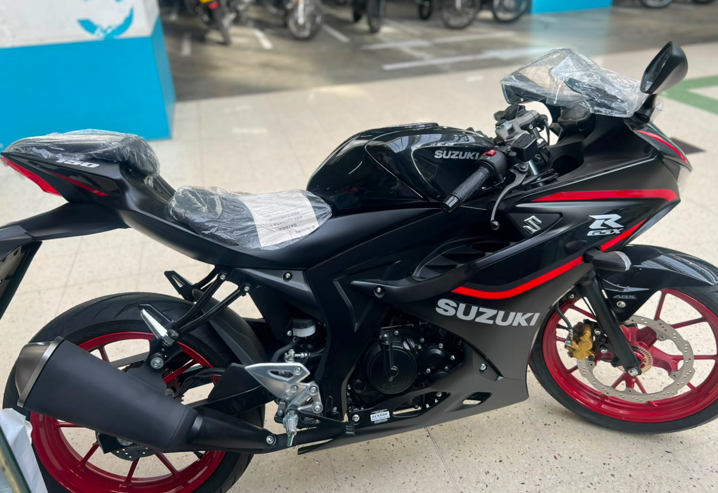 CALCAS SUZUKI GSX-R 2027