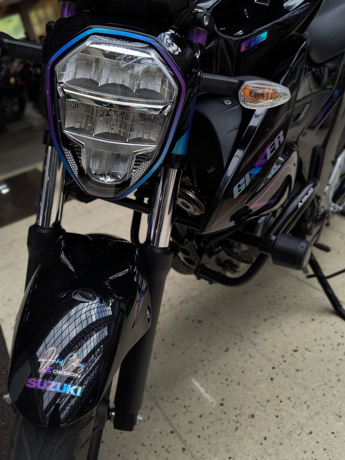 CALCAS GIXXER 150 PERSONALIZADO MORADO