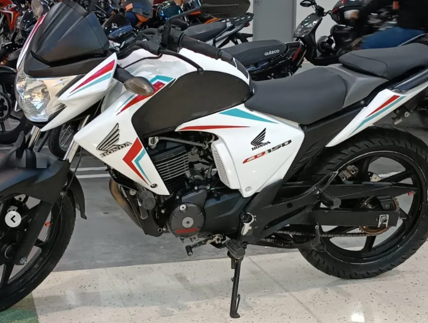 CALCAS CB150 INVICTA