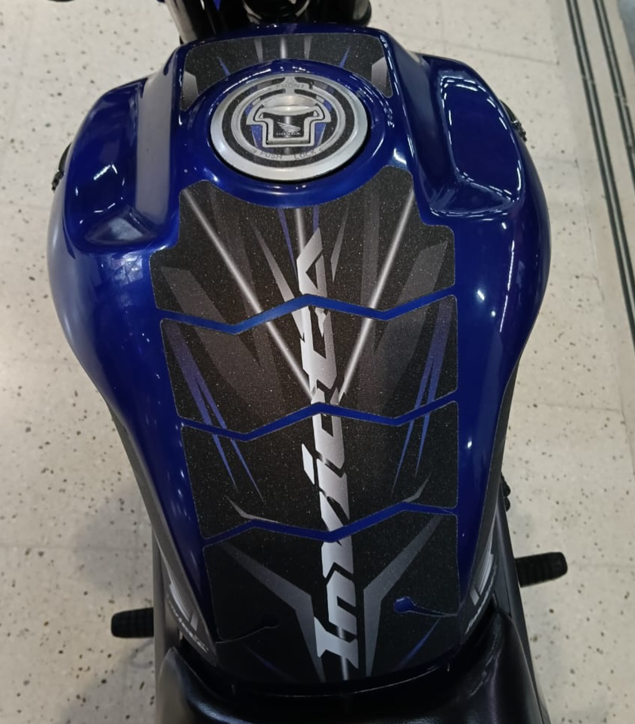 PROTECTOR CB150 INVICTA