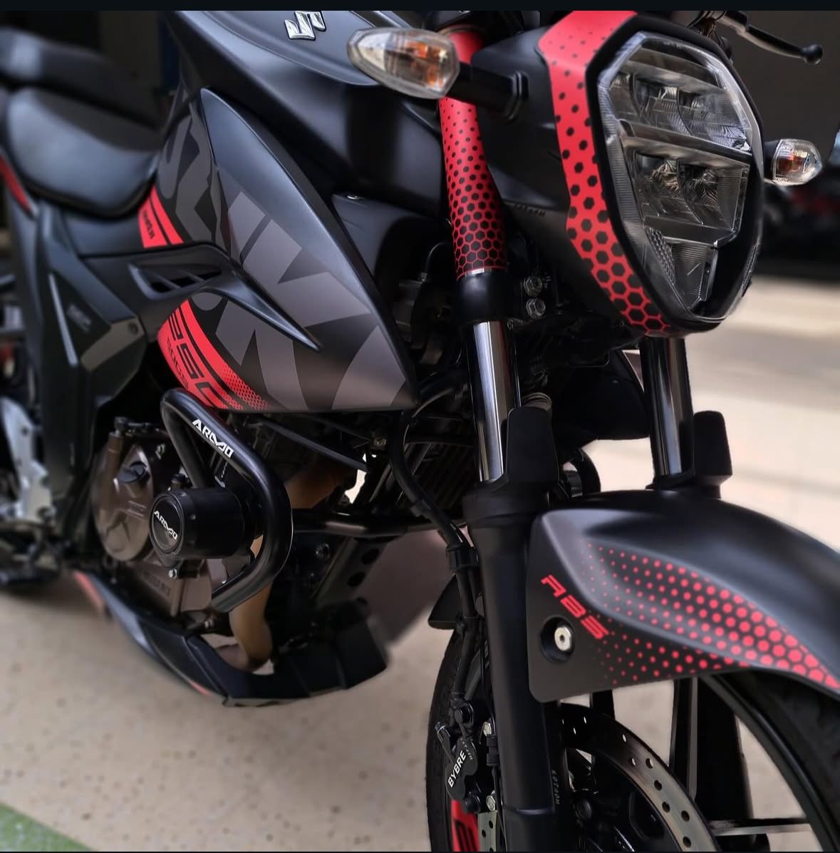 CALCAS GIXXER 250 PERSONALIZADO REF 002