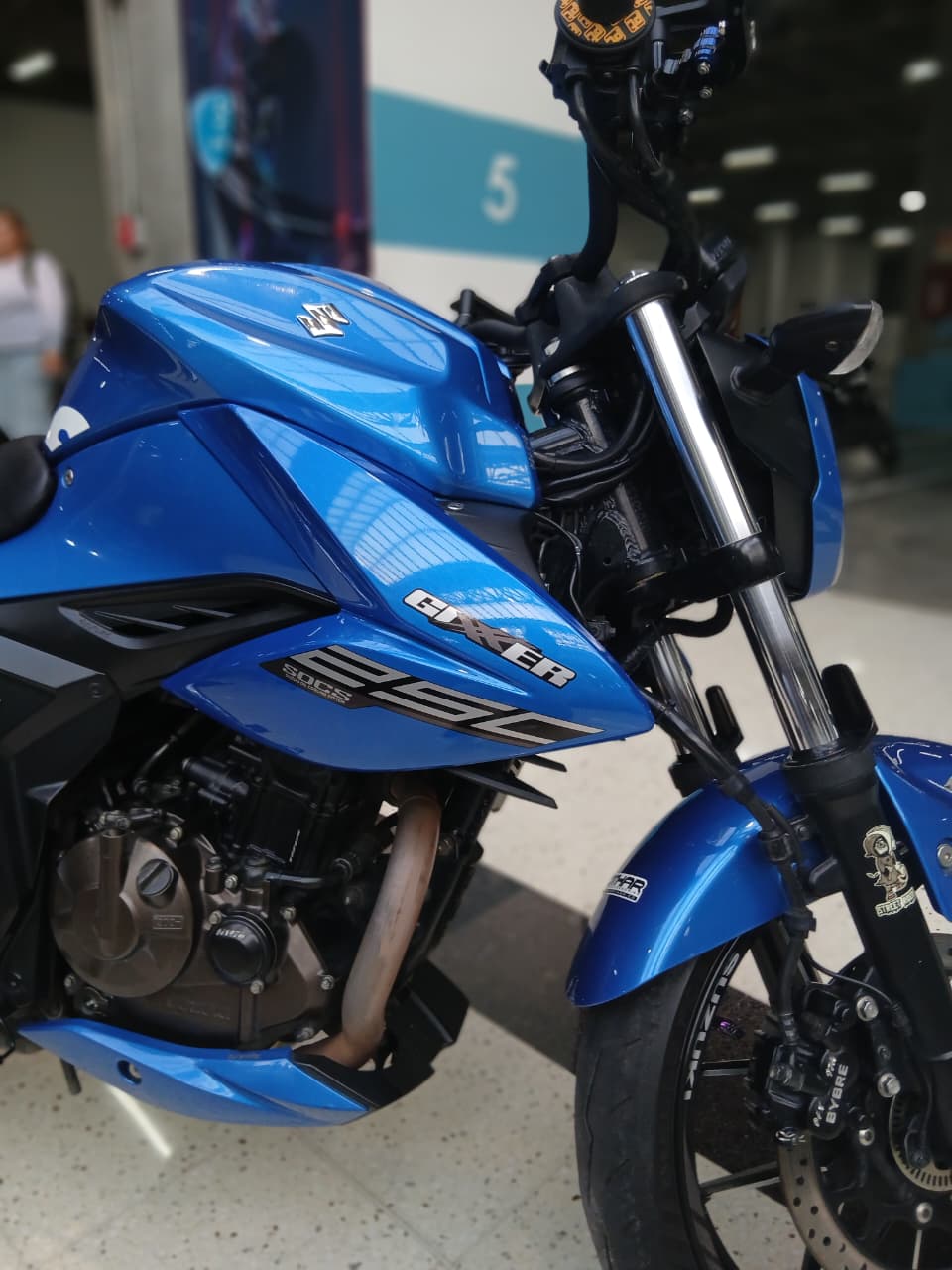 CALCAS GIXXER 250 ABS TIPO ORIGINAL