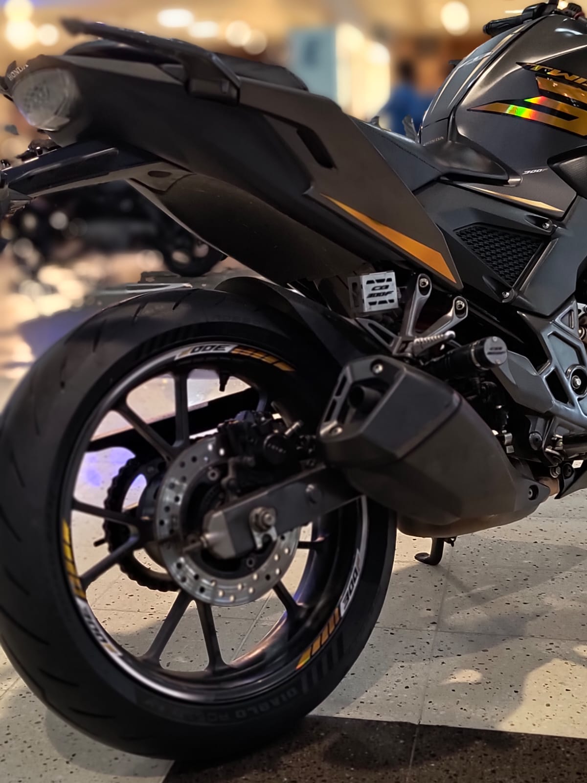 PERSONALIZADO CB TWISTER 300F